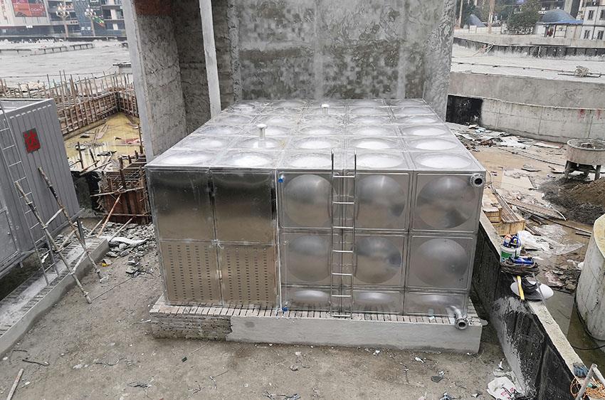 盤龍廣場(chǎng)